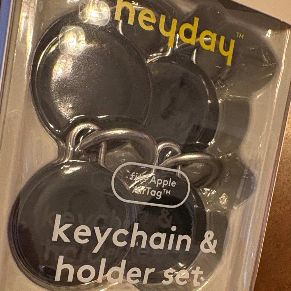 heyday Black Keychain & AirTag Holder 4-Pack
